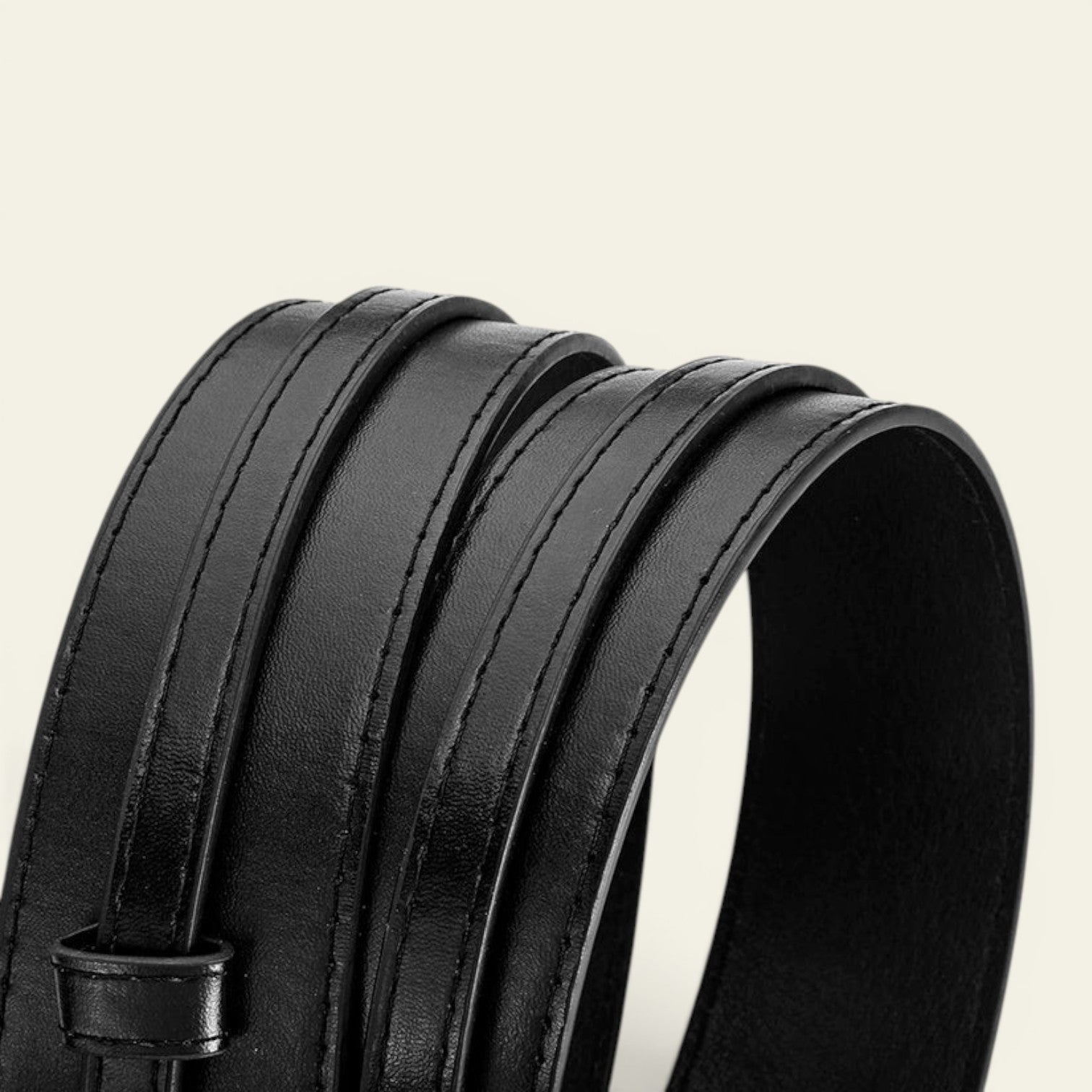Alix - Ceinture large à fine lanière et boucle en U