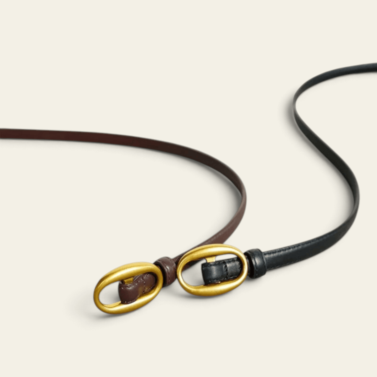 La Ceinture Pour Femme Ariane - Ceinture fine en cuir à boucle ovale dorée