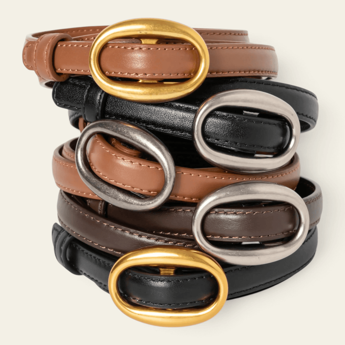 La Ceinture Pour Femme Ariane - Ceinture fine en cuir à boucle ovale dorée