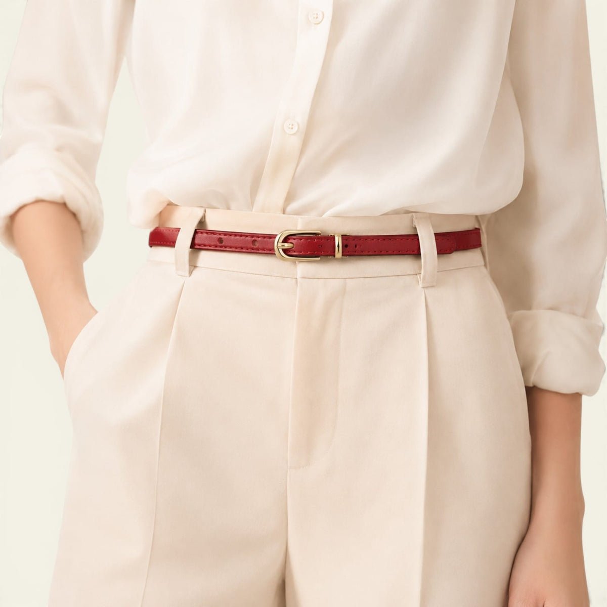 Ceinture rouge femme ultra-fine en cuir à boucle dorée, modèle Bérénice