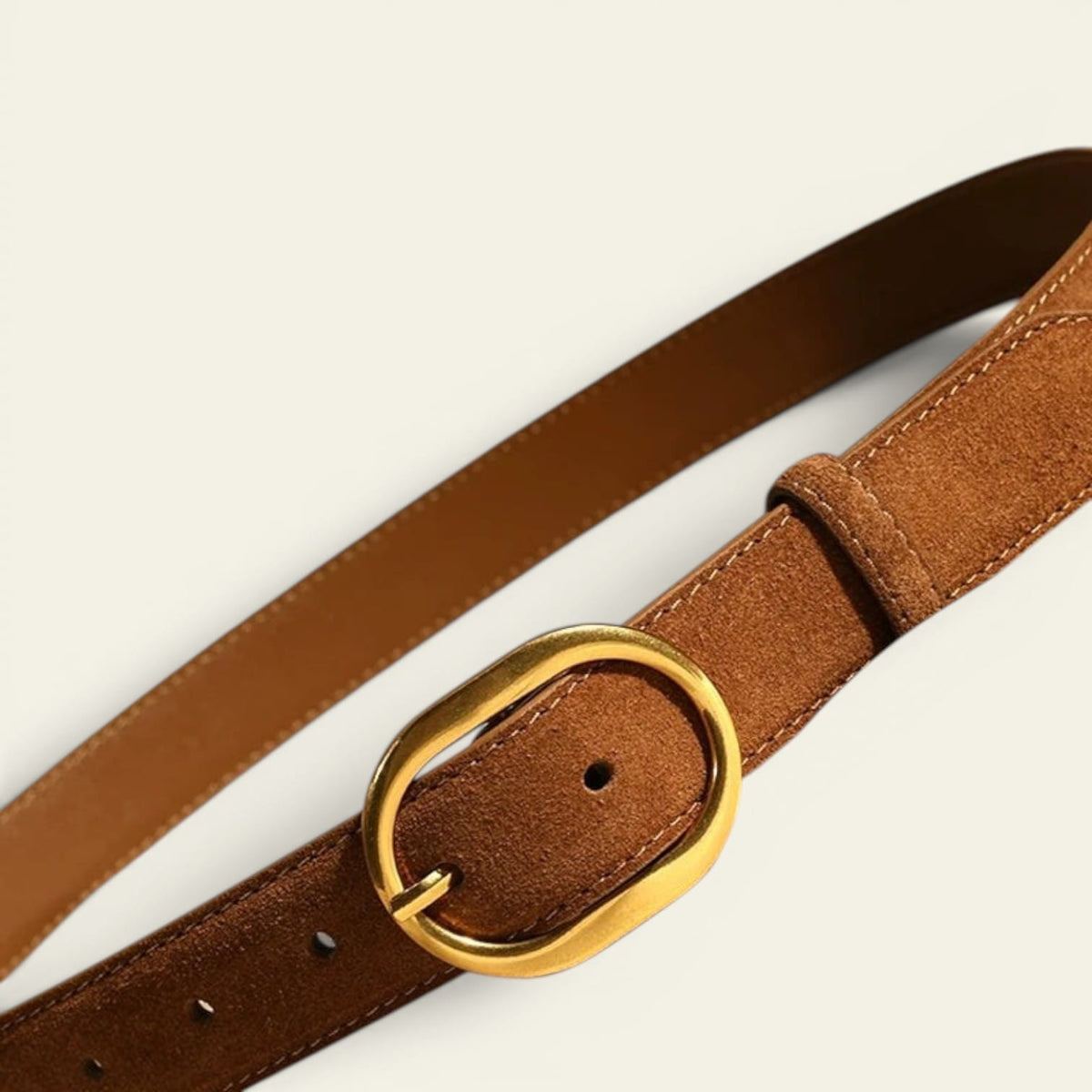 La Ceinture Pour Femme Blandine - Ceinture en daim à boucle ovale dorée