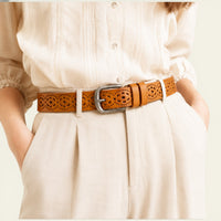 Ceinture La Ceinture Pour Femme en cuir de vachette marron avec motifs floraux découpés et boucle en alliage