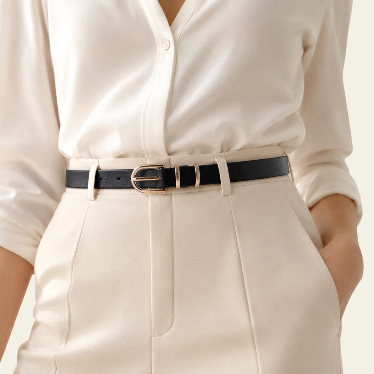 Ceinture noire femme très fine à boucle dorée, modèle Colombe