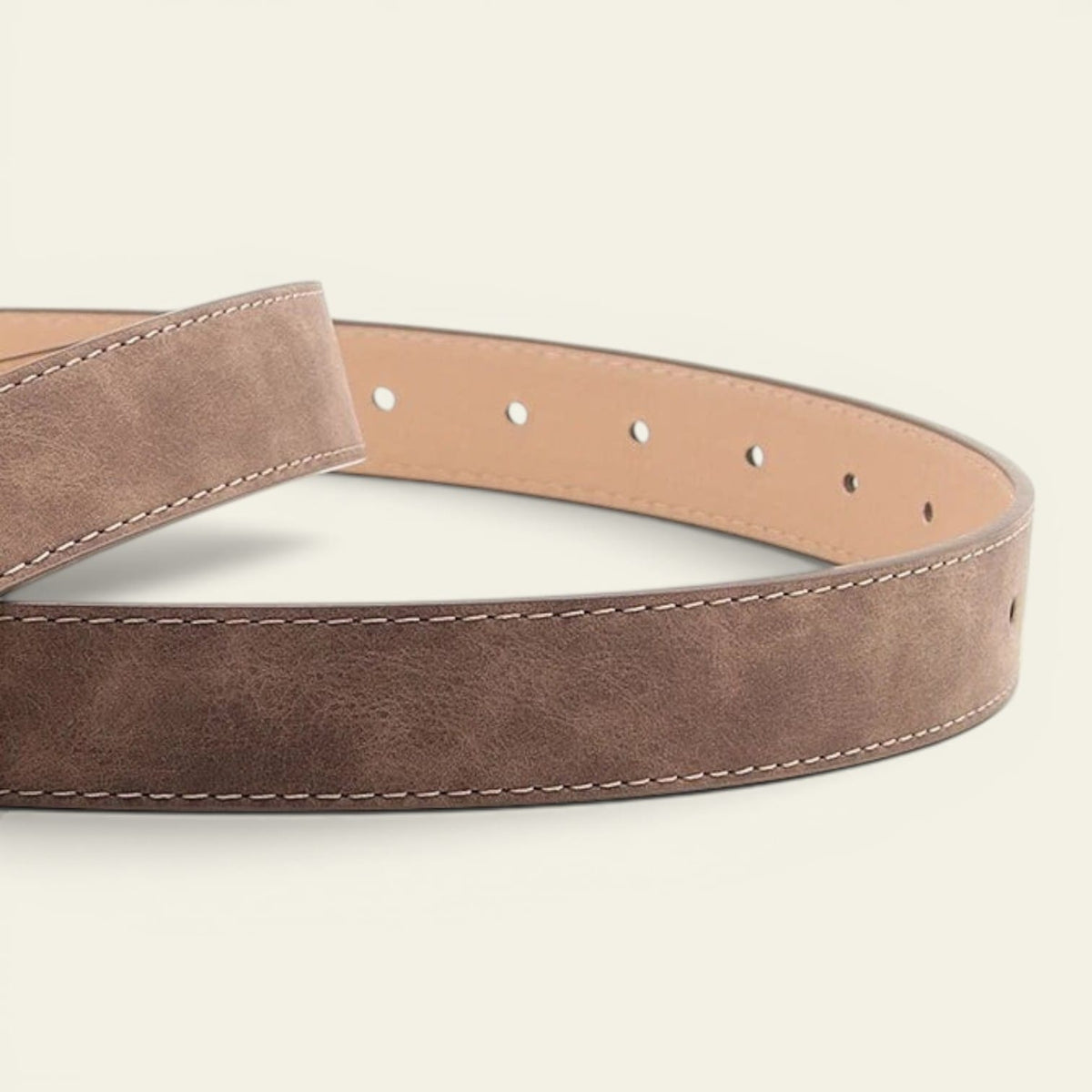 La Ceinture Pour Femme Constance - Ceinture effet daim à boucle ovale dorée