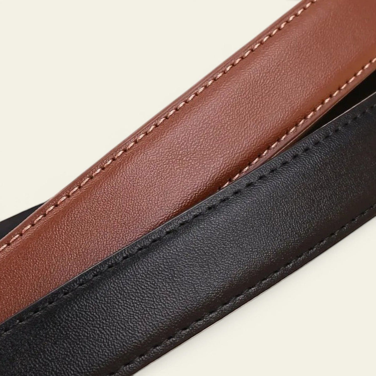 La Ceinture Pour Femme Delphine - Ceinture fine en cuir à boucle dorée arrondie