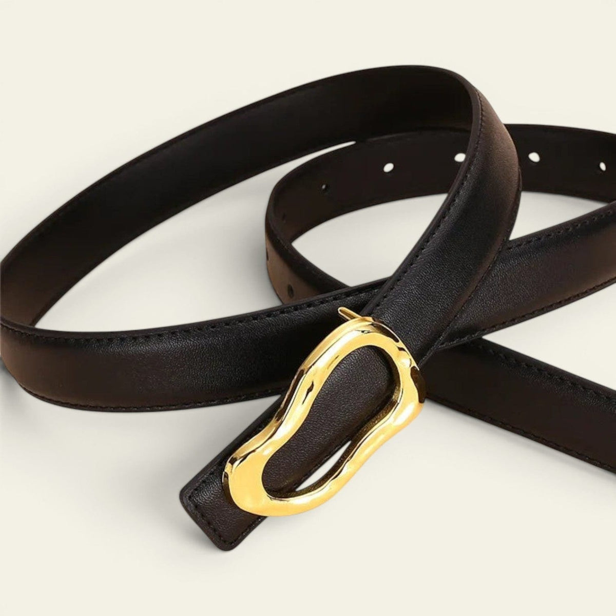 La Ceinture Pour Femme Delphine - Ceinture fine en cuir à boucle dorée arrondie
