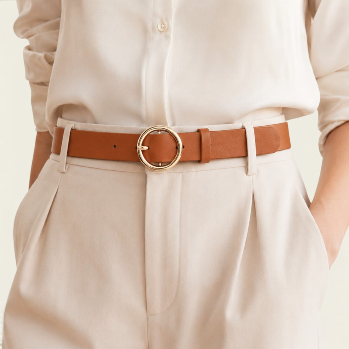 Ceinture camel femme fine à boucle ronde dorée, modèle Eugénie