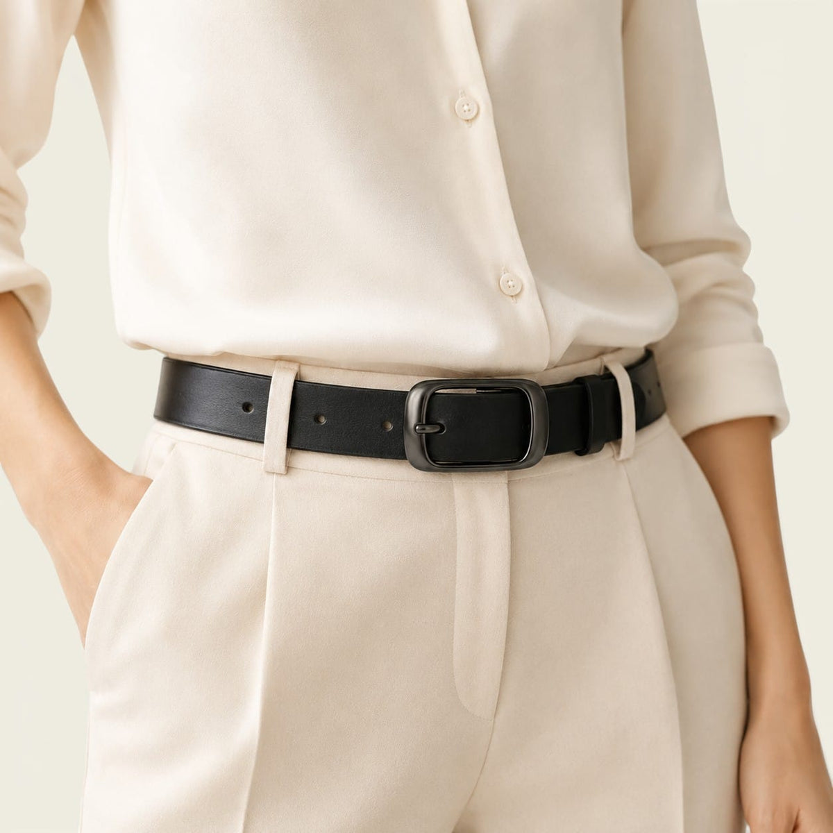 Ceinture noire femme en cuir à boucle rectangulaire noir mat, modèle Fiona