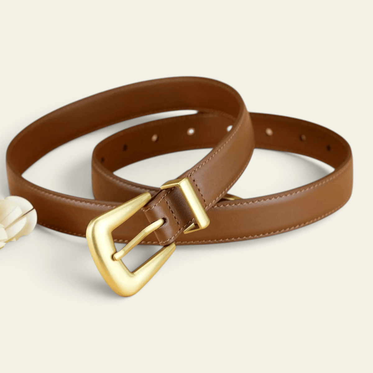 La Ceinture Pour Femme Flavie - Ceinture en cuir à boucle ardillon dorée