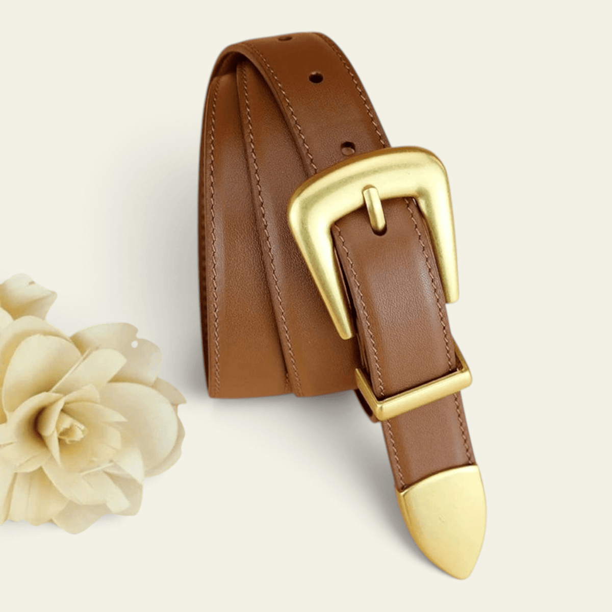 La Ceinture Pour Femme Flavie - Ceinture en cuir à boucle ardillon dorée