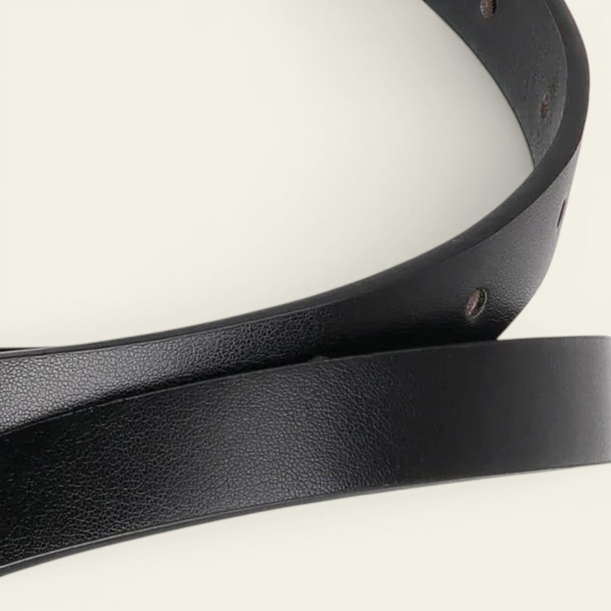 La Ceinture Pour Femme Léa - Ceinture très fine à boucle dorée