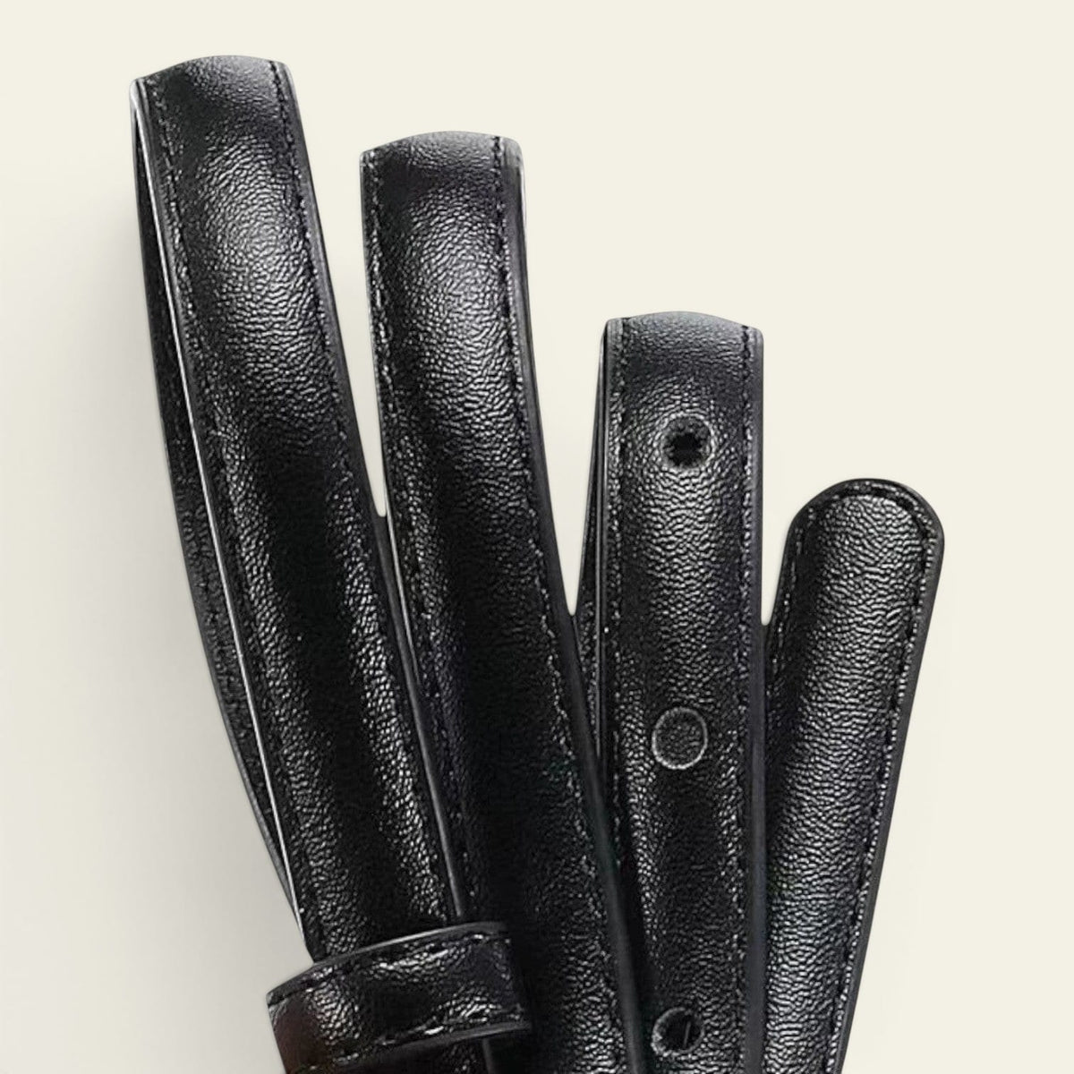 La Ceinture Pour Femme Mathilde - Ceinture fine à boucle dorée en M