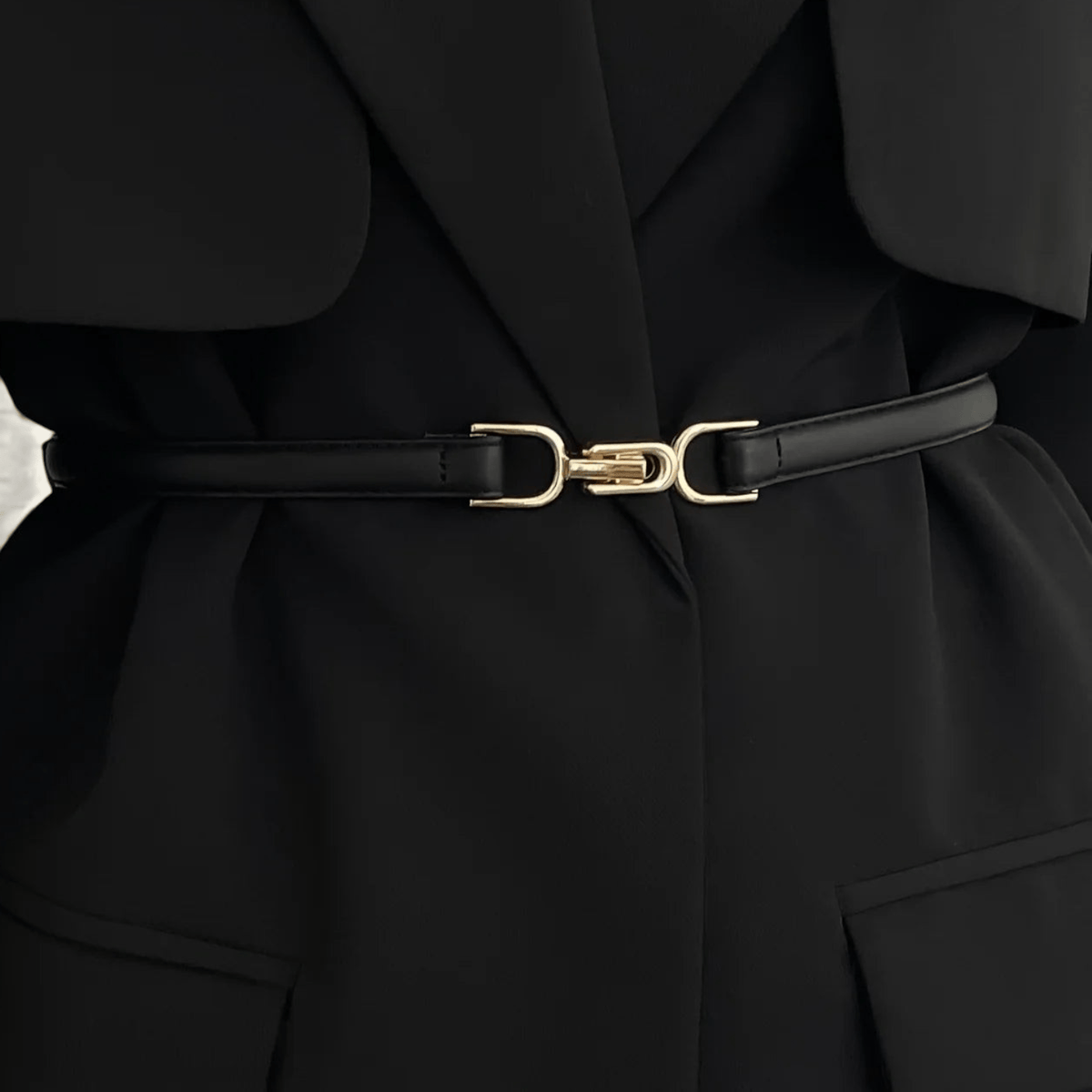 La Ceinture Pour Femme Maud - Ceinture fine en similicuir à boucle dorée