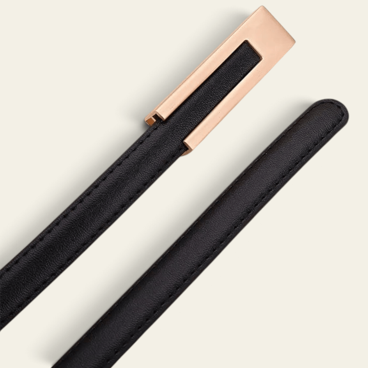 La Ceinture Pour Femme Ophélie - Ceinture fine en cuir à boucle géométrique dorée