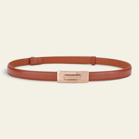 La Ceinture Pour Femme Solveig - Ceinture ultra-fine en cuir à boucle plaque dorée