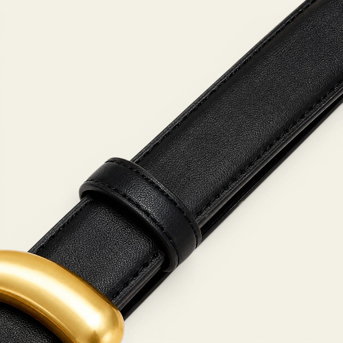 La Ceinture Pour Femme Victoire - Ceinture fine en cuir à boucle arche dorée